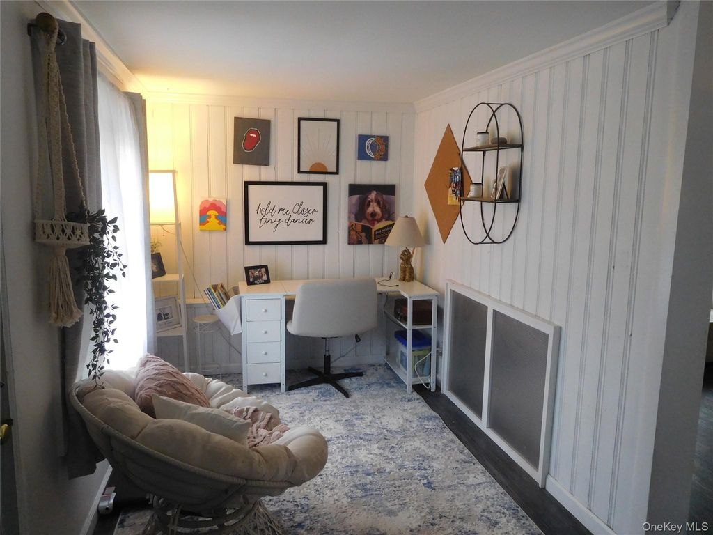 202 Linden Street, Rockville Centre, NY 11570 — photo 3
