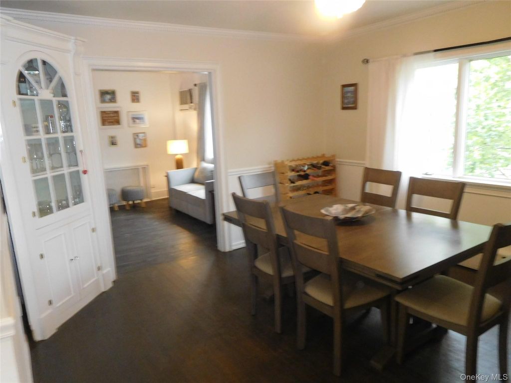 202 Linden Street, Rockville Centre, NY 11570 — photo 4