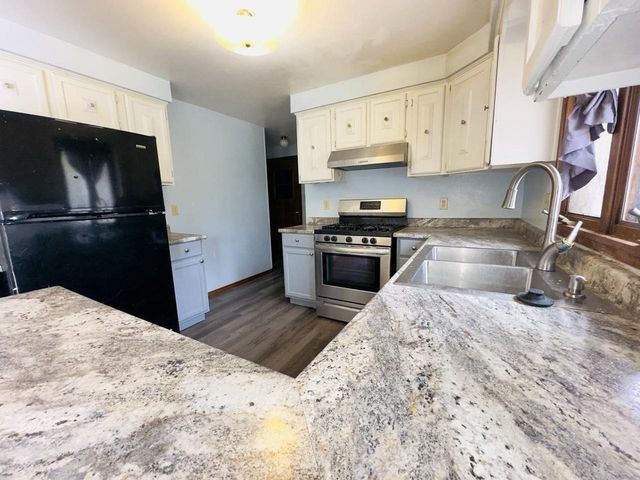 1760 OAKDALE AVENUE, Green Bay, WI 54302