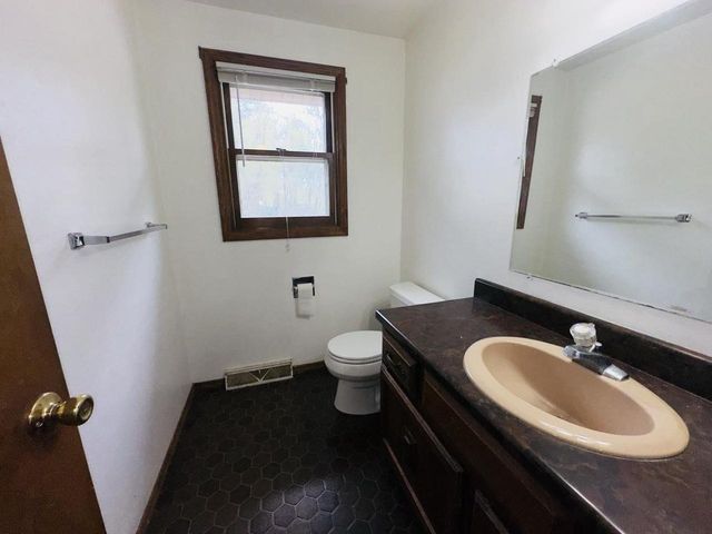 1760 OAKDALE AVENUE, Green Bay, WI 54302