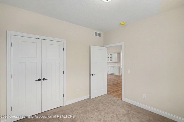 917 Chickasaw Drive, Mason, MI 48854