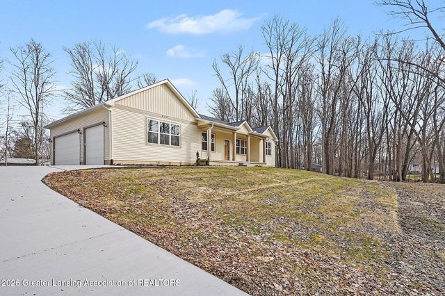 917 Chickasaw Drive, Mason, MI 48854