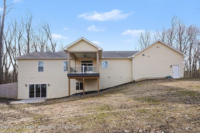 917 Chickasaw Drive, Mason, MI 48854