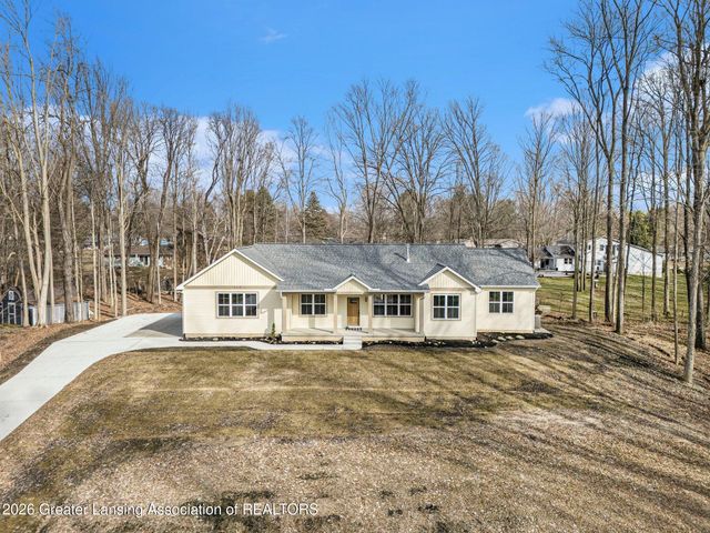 917 Chickasaw Drive, Mason, MI 48854