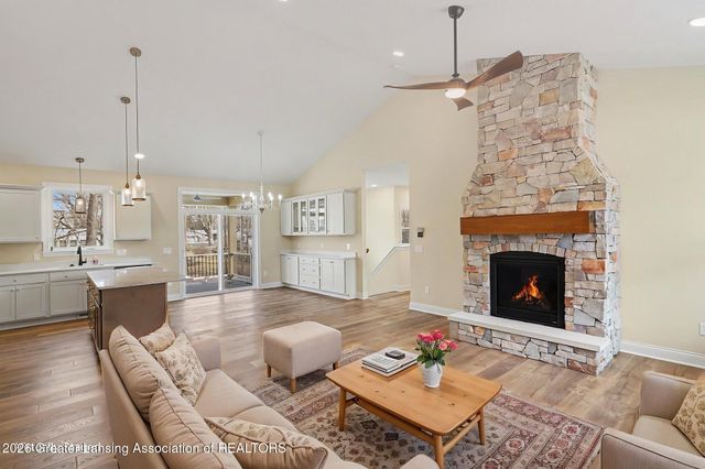 917 Chickasaw Drive, Mason, MI 48854