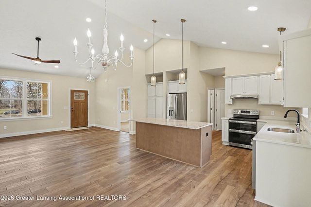 917 Chickasaw Drive, Mason, MI 48854