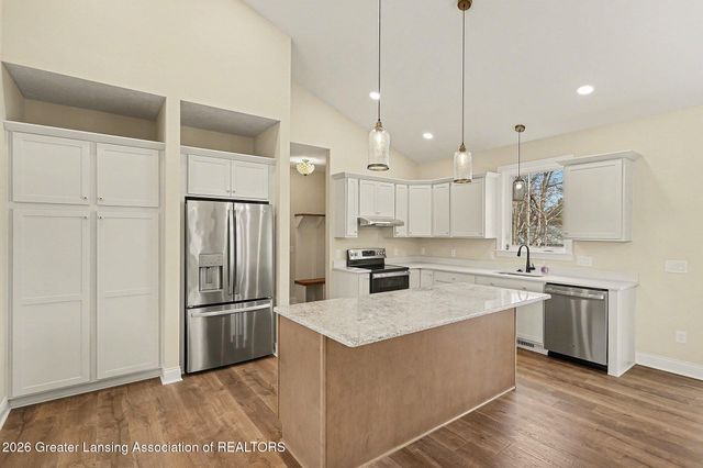 917 Chickasaw Drive, Mason, MI 48854