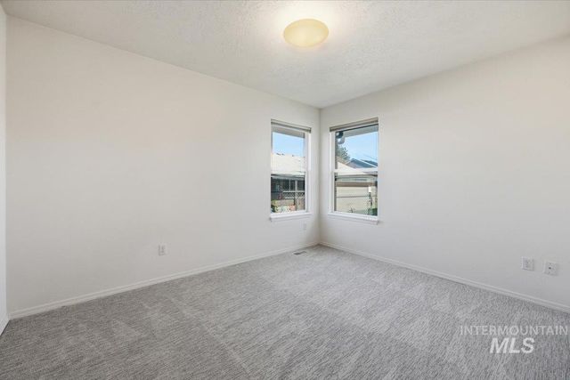 829 Bristol, Nampa, ID 83651