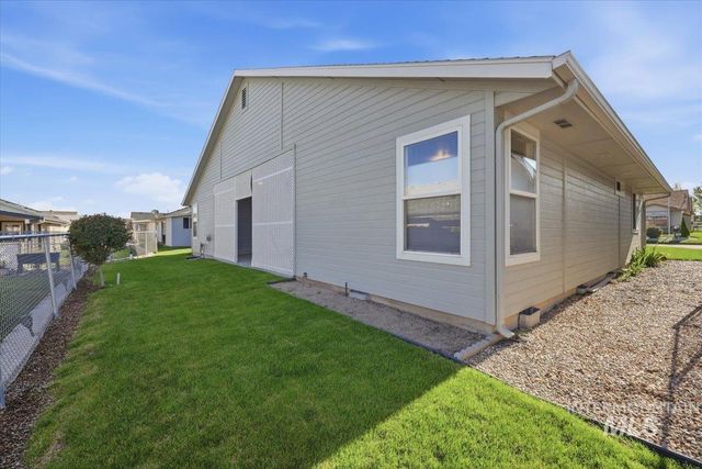 829 Bristol, Nampa, ID 83651