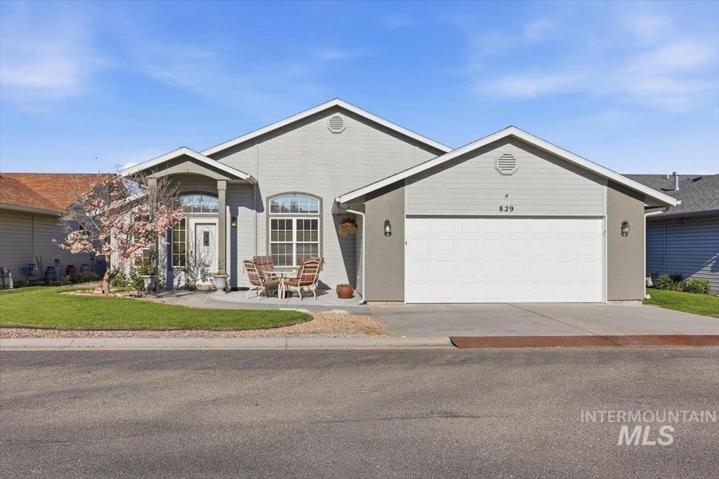 829 Bristol, Nampa, ID 83651