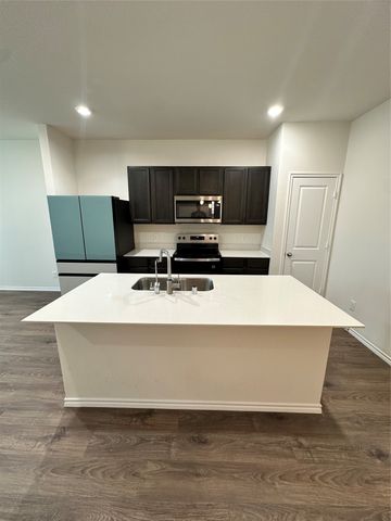 616 Cloverwood Drive, Princeton, TX 75407