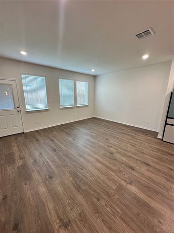 616 Cloverwood Drive, Princeton, TX 75407