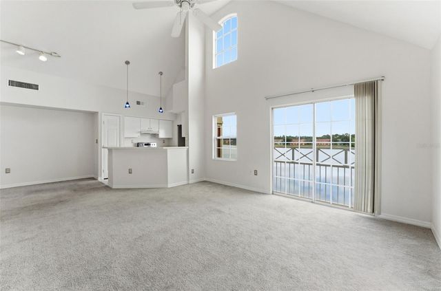 9714 LAKE CHASE ISLAND WAY, Tampa, FL 33626