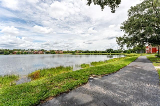 9714 LAKE CHASE ISLAND WAY, Tampa, FL 33626