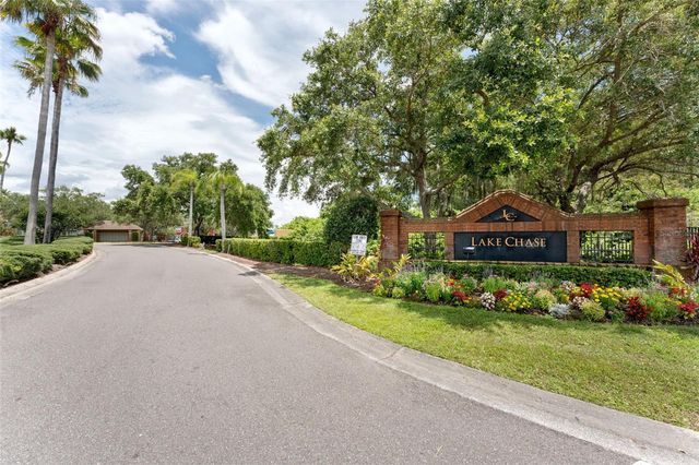 9714 LAKE CHASE ISLAND WAY, Tampa, FL 33626