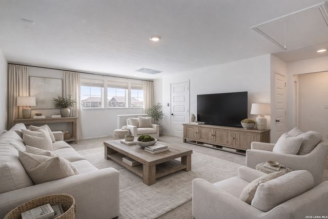 2512 Ayers, Seguin, TX 78155