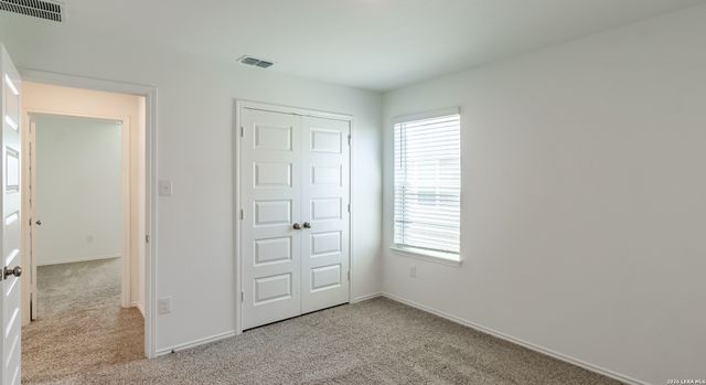 2512 Ayers, Seguin, TX 78155