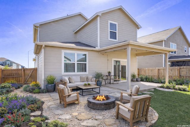 2512 Ayers, Seguin, TX 78155