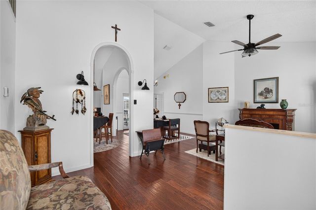 2010 RIVER PARK COURT, Valrico, FL 33596