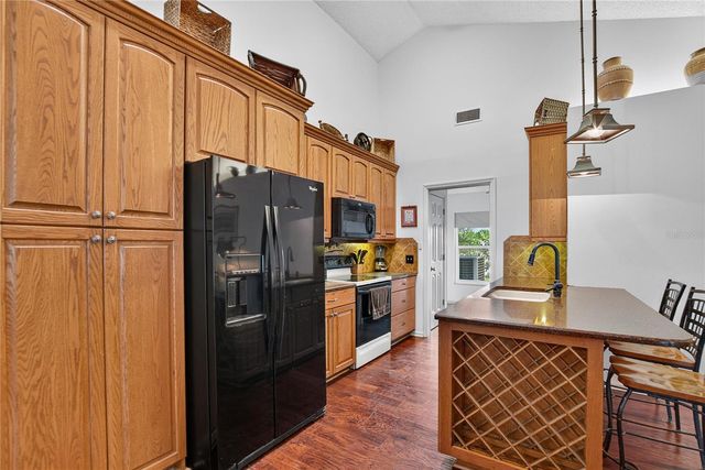 2010 RIVER PARK COURT, Valrico, FL 33596