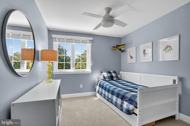 2922 BRIDGEHAMPTON CT, Falls Church, VA 22042