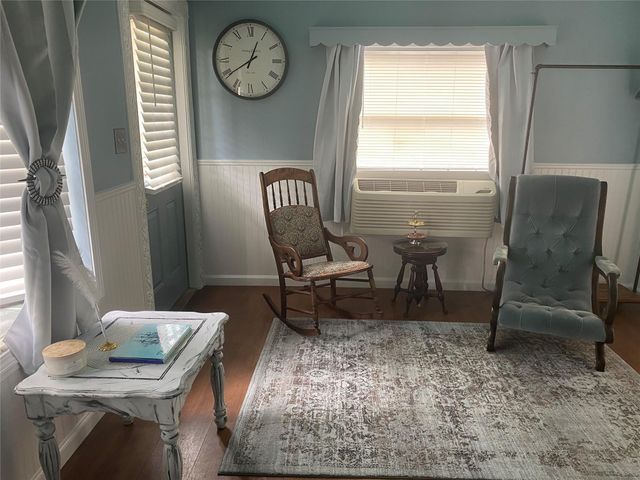 507 8th Street, Kemah, TX 77565