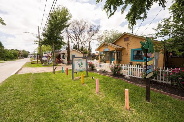 507 8th Street, Kemah, TX 77565