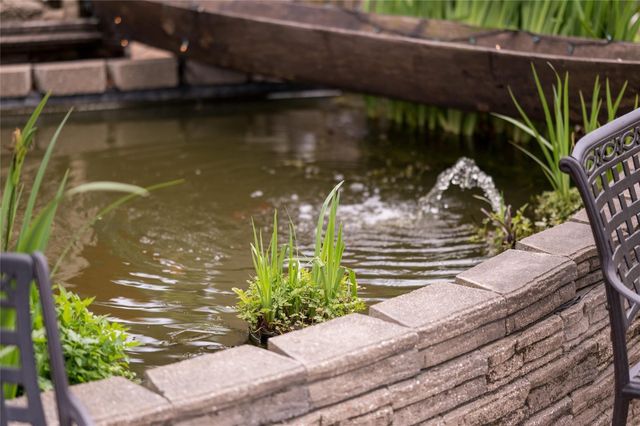 507 8th Street, Kemah, TX 77565