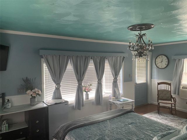 507 8th Street, Kemah, TX 77565