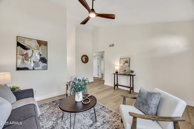 5747 N 67TH Drive, Glendale, AZ 85303