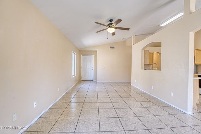 7931 W Mural Hill Drive, Tucson, AZ 85743