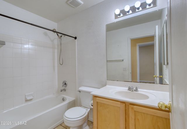 7931 W Mural Hill Drive, Tucson, AZ 85743