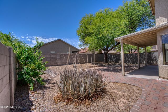 7931 W Mural Hill Drive, Tucson, AZ 85743