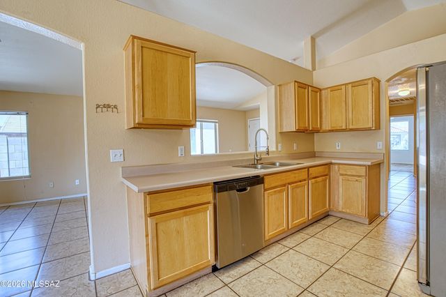7931 W Mural Hill Drive, Tucson, AZ 85743