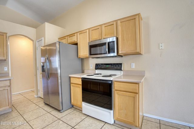7931 W Mural Hill Drive, Tucson, AZ 85743