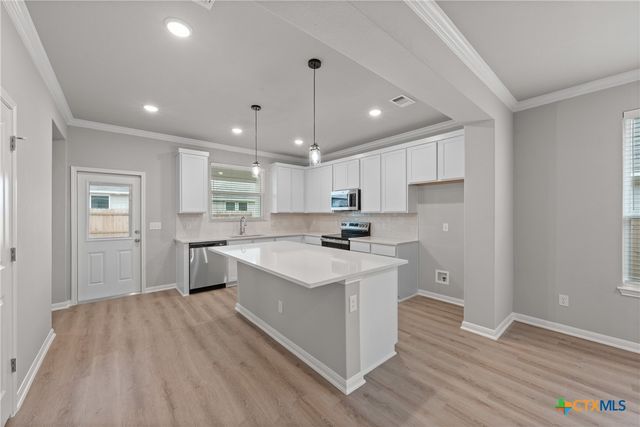 704 Seven Springs Drive, Temple, TX 76502