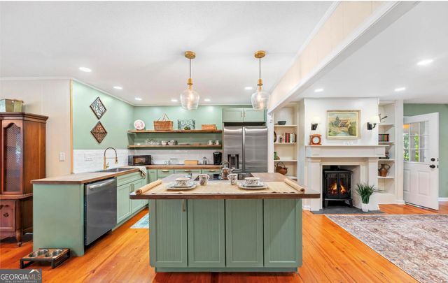 158 Creekwood Road, Hartwell, GA 30643