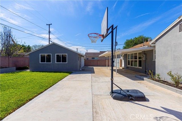 608 Ladera Vista, Fullerton, CA 92831