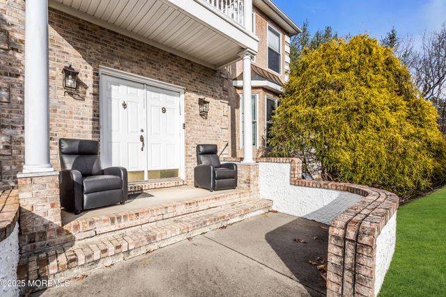 9 Dominion Drive, Jackson, NJ 08527