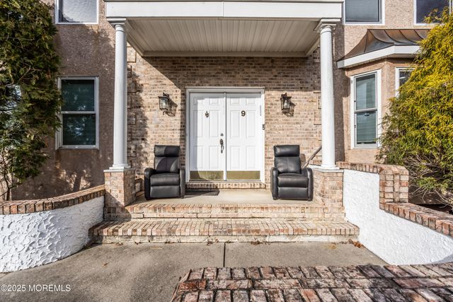 9 Dominion Drive, Jackson, NJ 08527