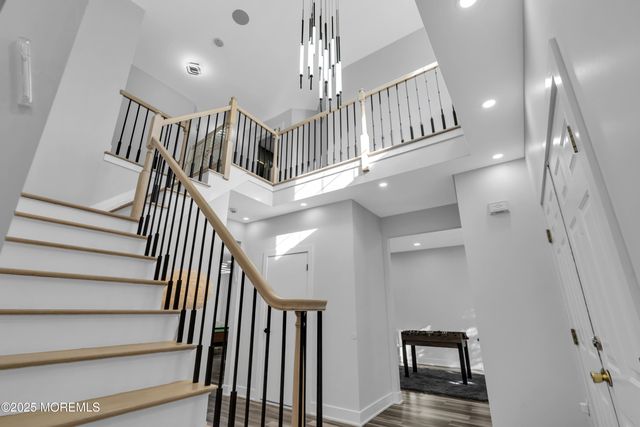 9 Dominion Drive, Jackson, NJ 08527