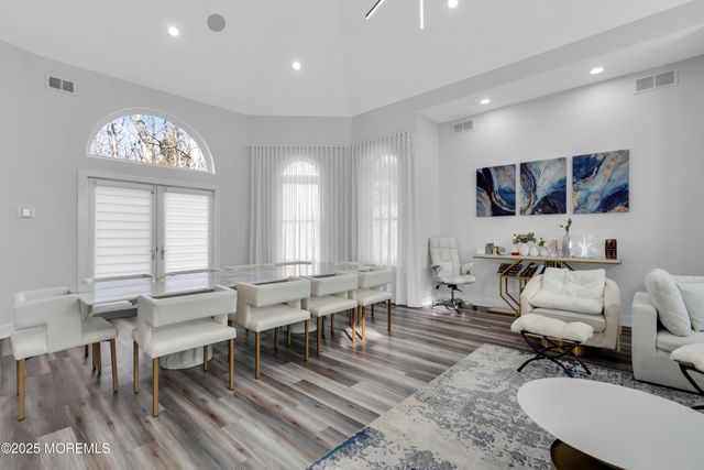 9 Dominion Drive, Jackson, NJ 08527