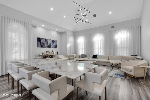 9 Dominion Drive, Jackson, NJ 08527