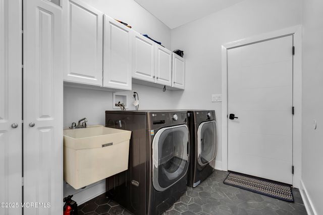 9 Dominion Drive, Jackson, NJ 08527