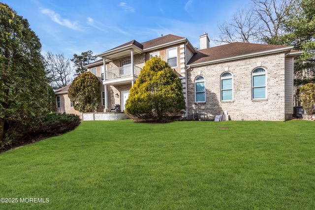 9 Dominion Drive, Jackson, NJ 08527