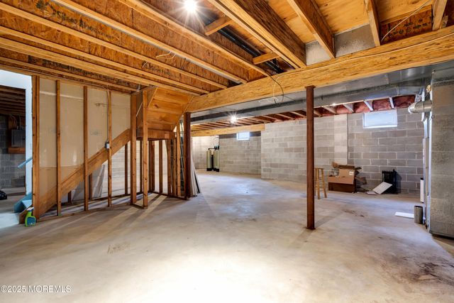 9 Dominion Drive, Jackson, NJ 08527