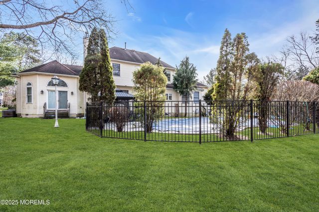 9 Dominion Drive, Jackson, NJ 08527