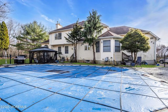 9 Dominion Drive, Jackson, NJ 08527