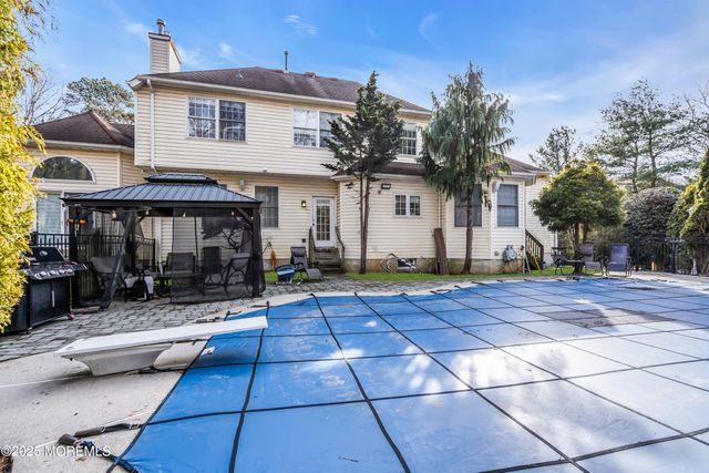 9 Dominion Drive, Jackson, NJ 08527