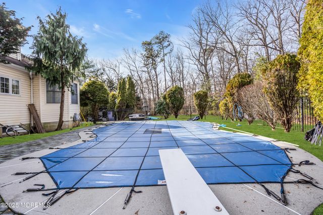 9 Dominion Drive, Jackson, NJ 08527